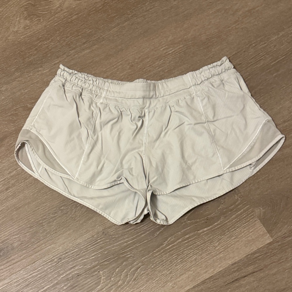 LuluLemon 2.5 inch Hotty Hot Shorts